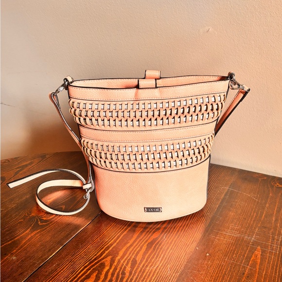 Joe’s Jeans Pink Woven Bucket Bag Crossbody EUC - Picture 2 of 14